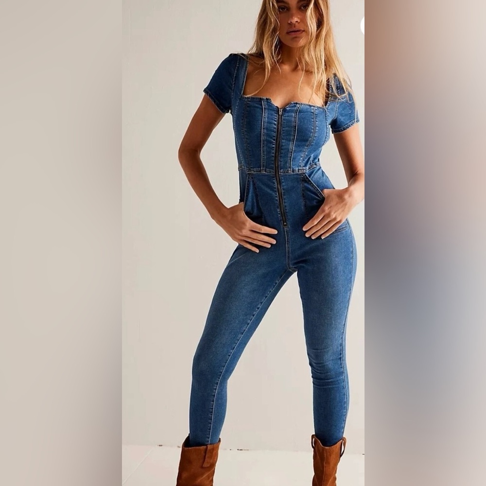Free People We The Free Classic Blue Denim Jumpsuit Zip Up Front CRVY Size L